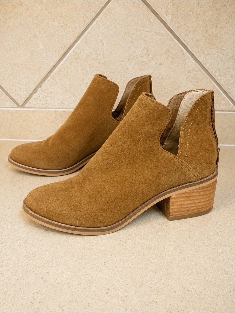 Steve Madden Leather Camel Suede Cutout Ankle Booties Block Heel 7.5